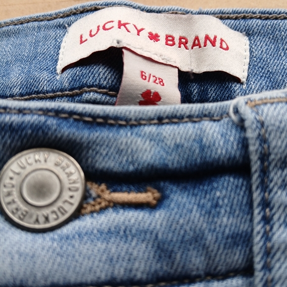 Lucky Brand Women's Size 6 Light Blue Ankle Jeans - Picture 3 of 7